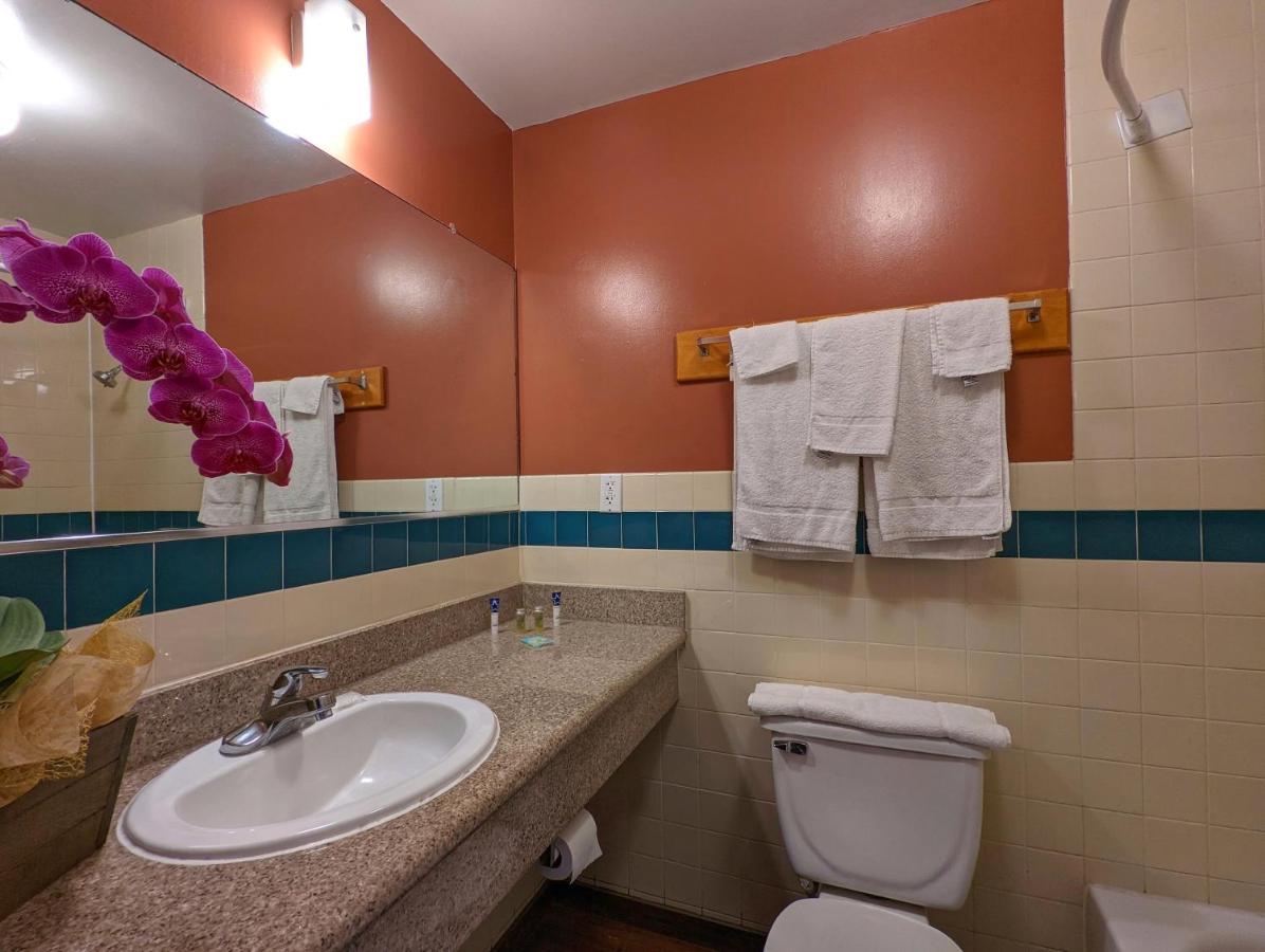 Americas Best Value Inn Oxnard-Порт Хуаними Екстериор снимка