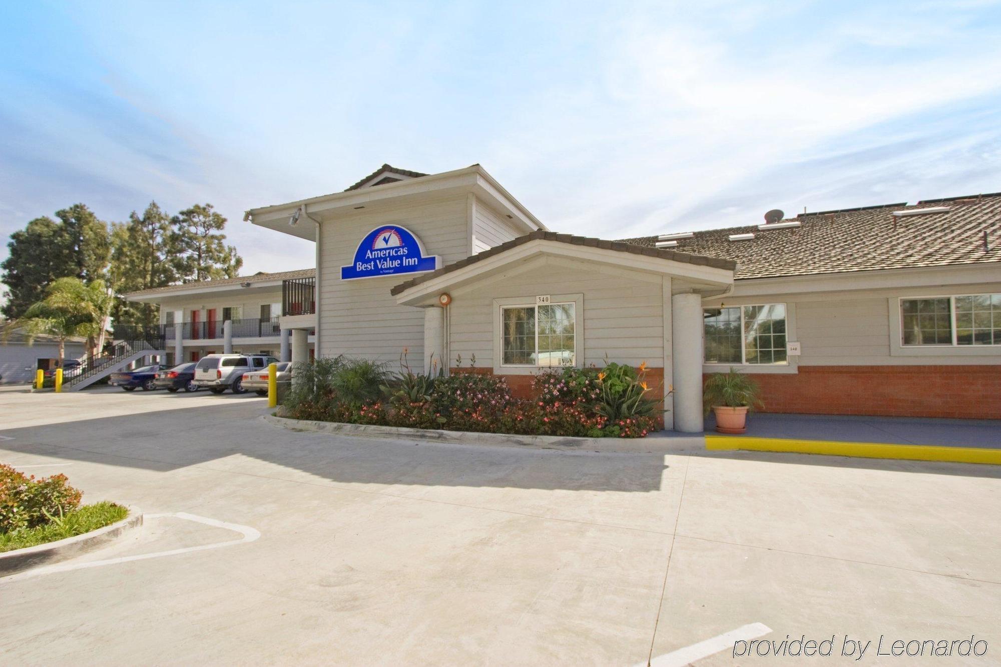 Americas Best Value Inn Oxnard-Порт Хуаними Екстериор снимка